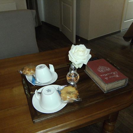 Bed and Breakfast Domaine Du Fief Aux Dames Monnieres  Exterior foto