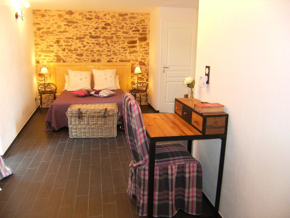 Bed and Breakfast Domaine Du Fief Aux Dames Monnieres  Exterior foto
